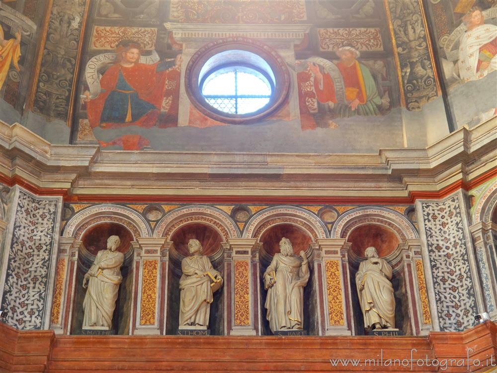 Busto Arsizio (Varese) - Base di una sezione della cupola del Santuario di Santa Maria di Piazza